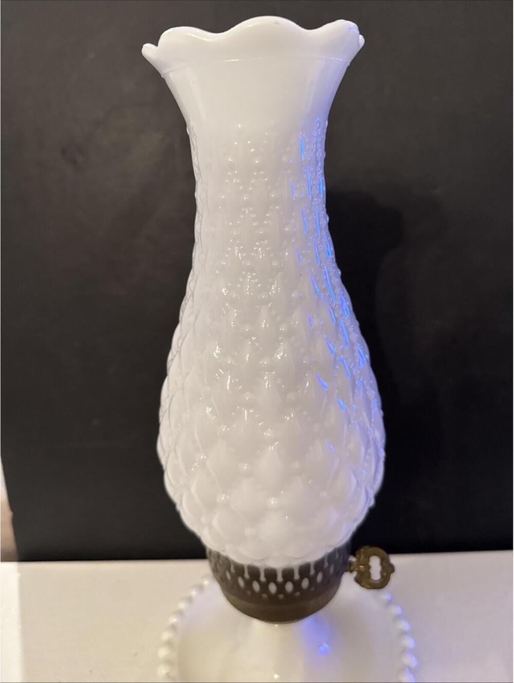 Vtg Hobnail Quilt Milk Glass Electric Hurricane Lamp Cottage Core Table 13.5” H - Picture 2 of 5